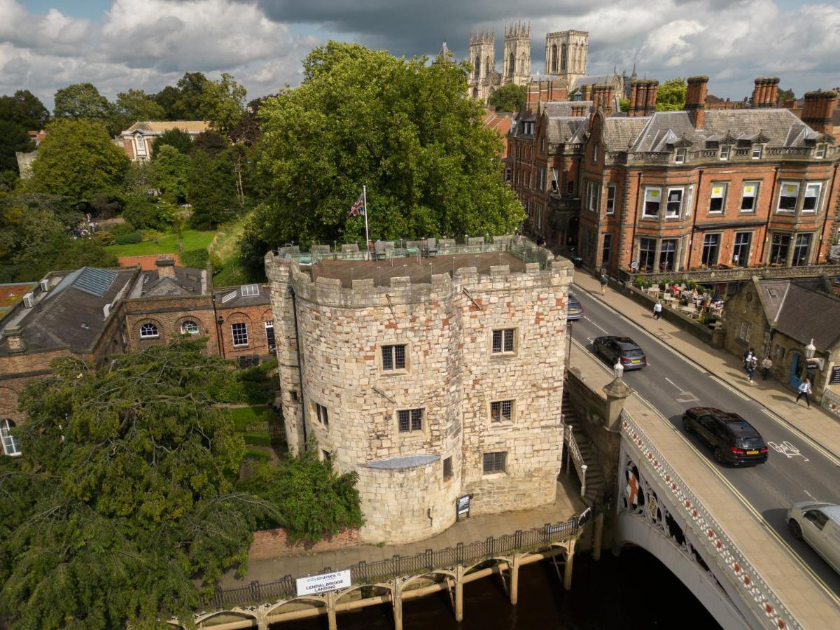Lendal Tower Villa York Exterior photo